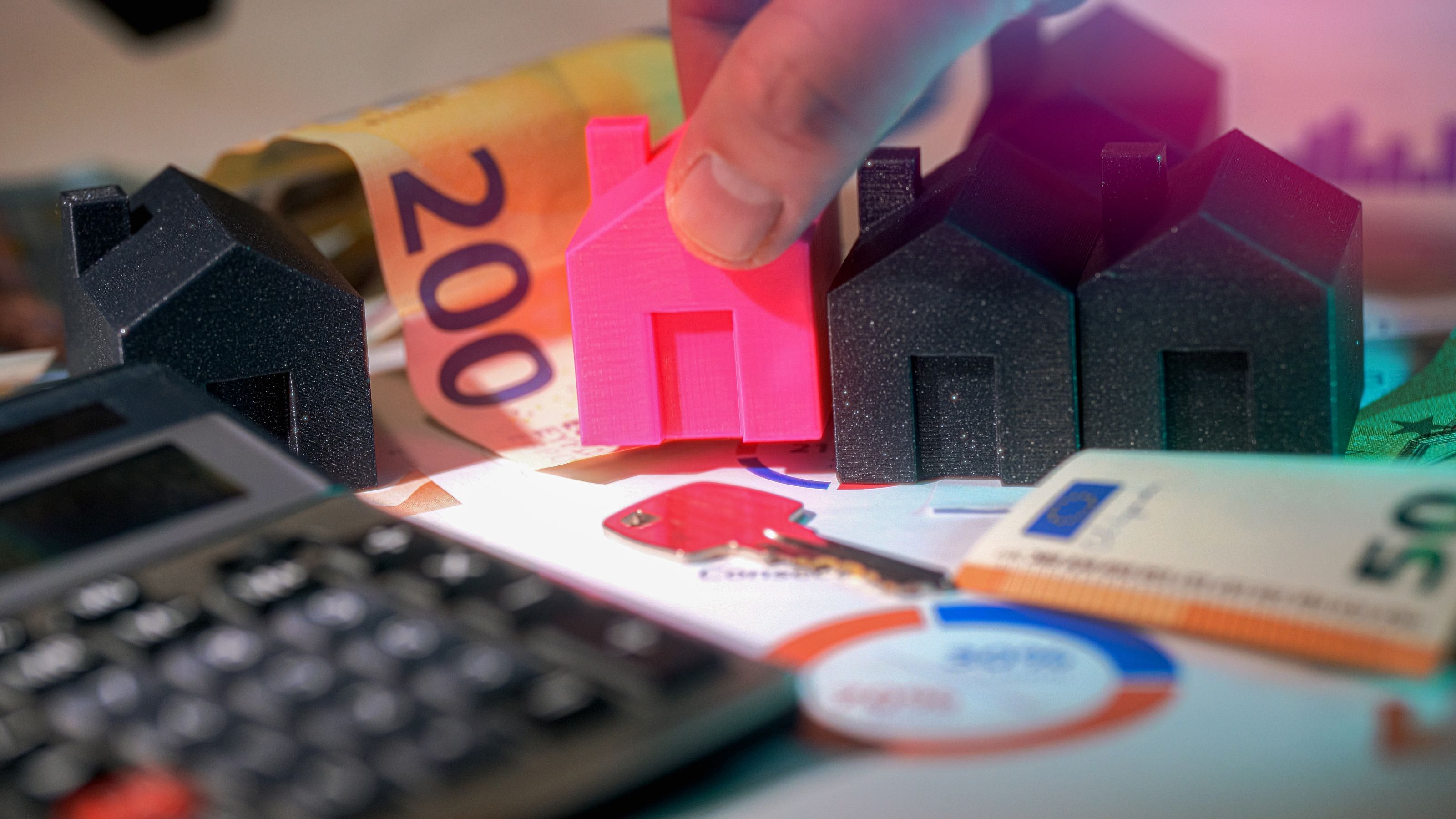 Personal Loan vs Credit Card: Which Debt Tool Is Cheaper?